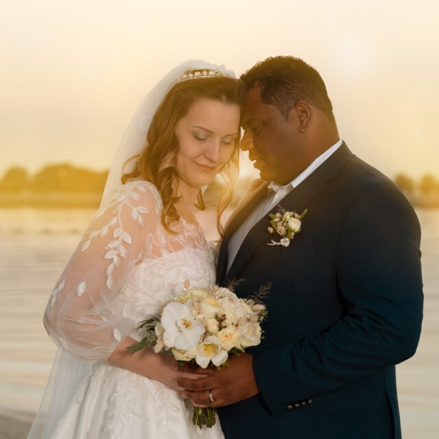 wedding-beach-pose-romantic